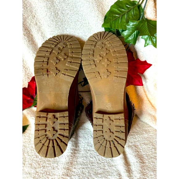 SOLD Women's Combat Style Lace Up Ankle Bootie, Tan, Size 10 - Picture 5 of 7